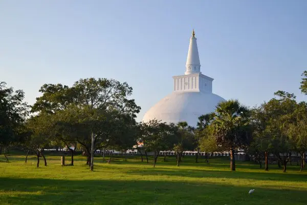 (1.) Foto-Impressionen zu: Anuradhapura Tempel, Sri Lanka