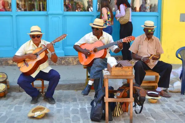 (5.) Foto-Impressionen zu: Strassenmusiker, Kuba