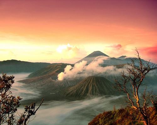 Rundreise "Java-Bali Overland" & Strandparadies Bali Hintergrundbild