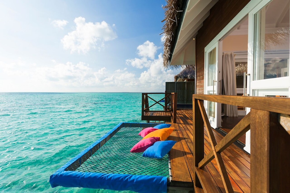 Luxus pur in Dubai & 5* All Inclusive auf den Malediven Hintergrundbild