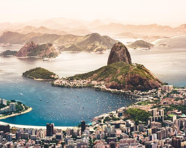 Rio de Janeiro, Amazonas-Abenteuer & Strände des Nordostens Hintergrundbild