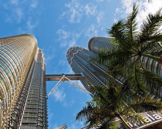 Top Cities Asien: Singapur & Kuala Lumpur Hintergrundbild