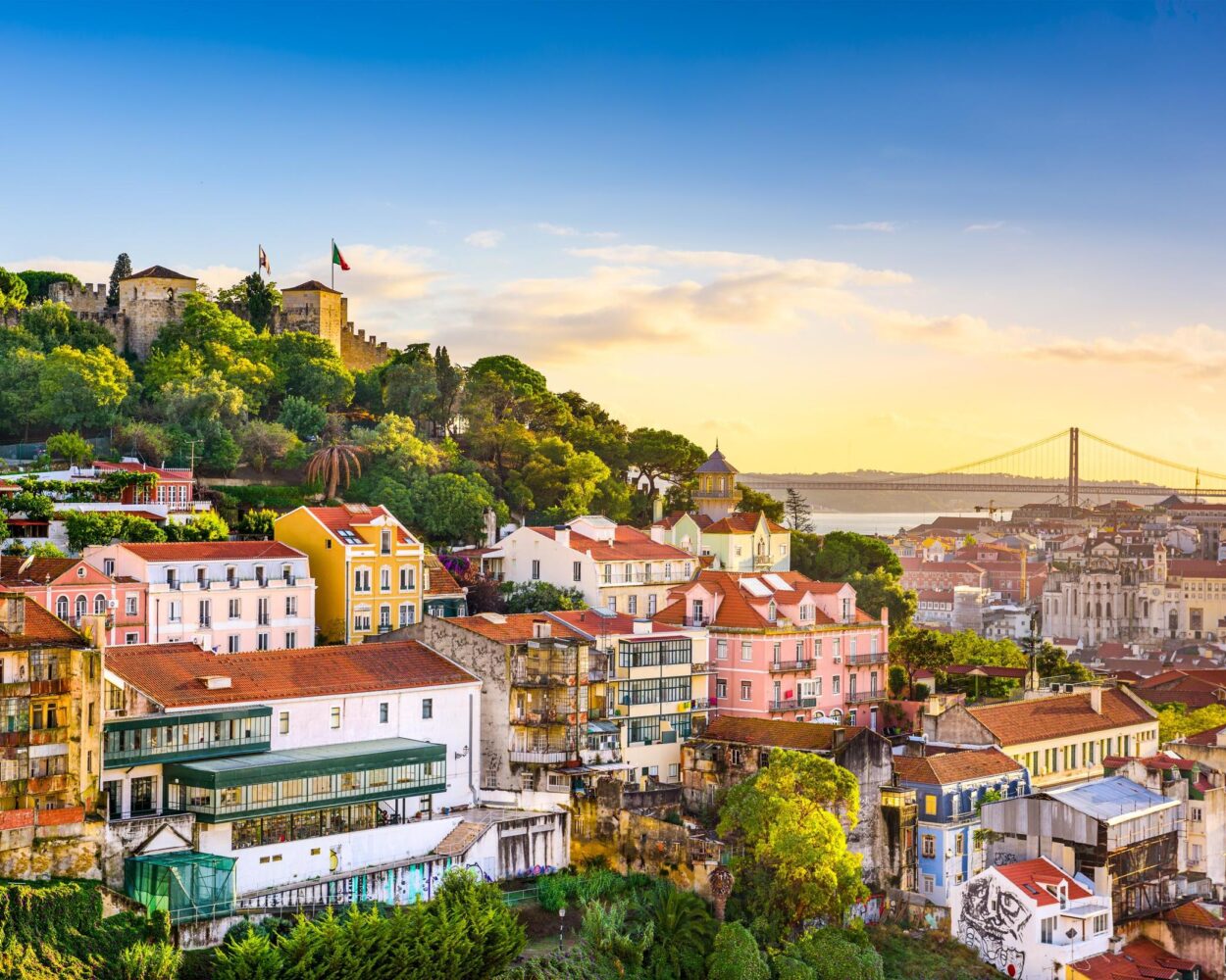 Wein & Weltkulturerbe - Lissabon & Porto Hintergrundbild