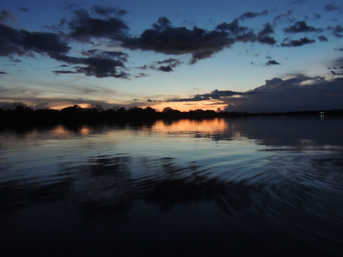 "Amazonas EcoPark Lodge" 4 Nächte-Paket Hintergrundbild "Amazonas EcoPark Lodge" 4 Nächte-Paket Hintergrundbild