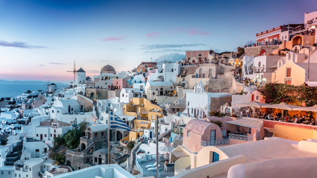 Ausblick über die Dächer von Santorini, Griechenland