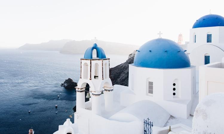Inselhopping Kykladen: Santorini, Milos & Sifnos Hintergrundbild Inselhopping Kykladen: Santorini, Milos & Sifnos Hintergrundbild