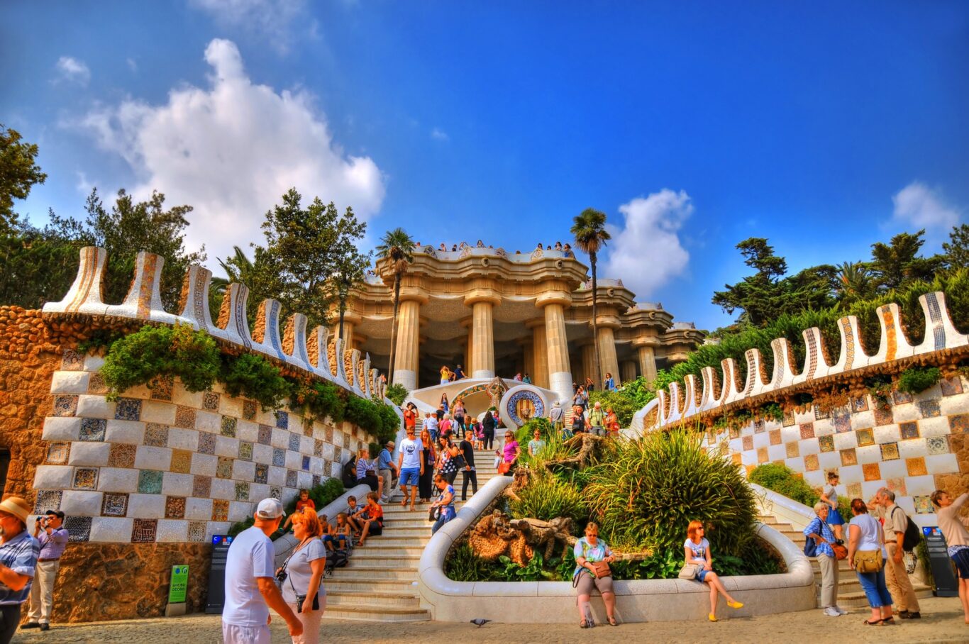 Barcelona & Erholung in Marbella Hintergrundbild Barcelona & Erholung in Marbella Hintergrundbild
