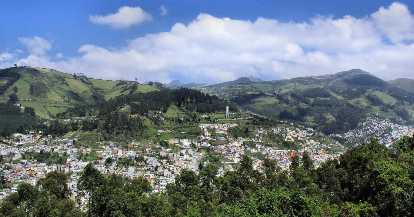 Rundreise "Malerisches Ecuador" & Baden in Salinas Hintergrundbild