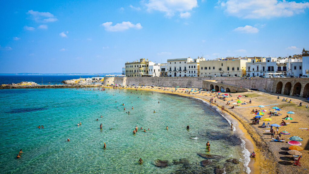 Strand in Apulien, Italien