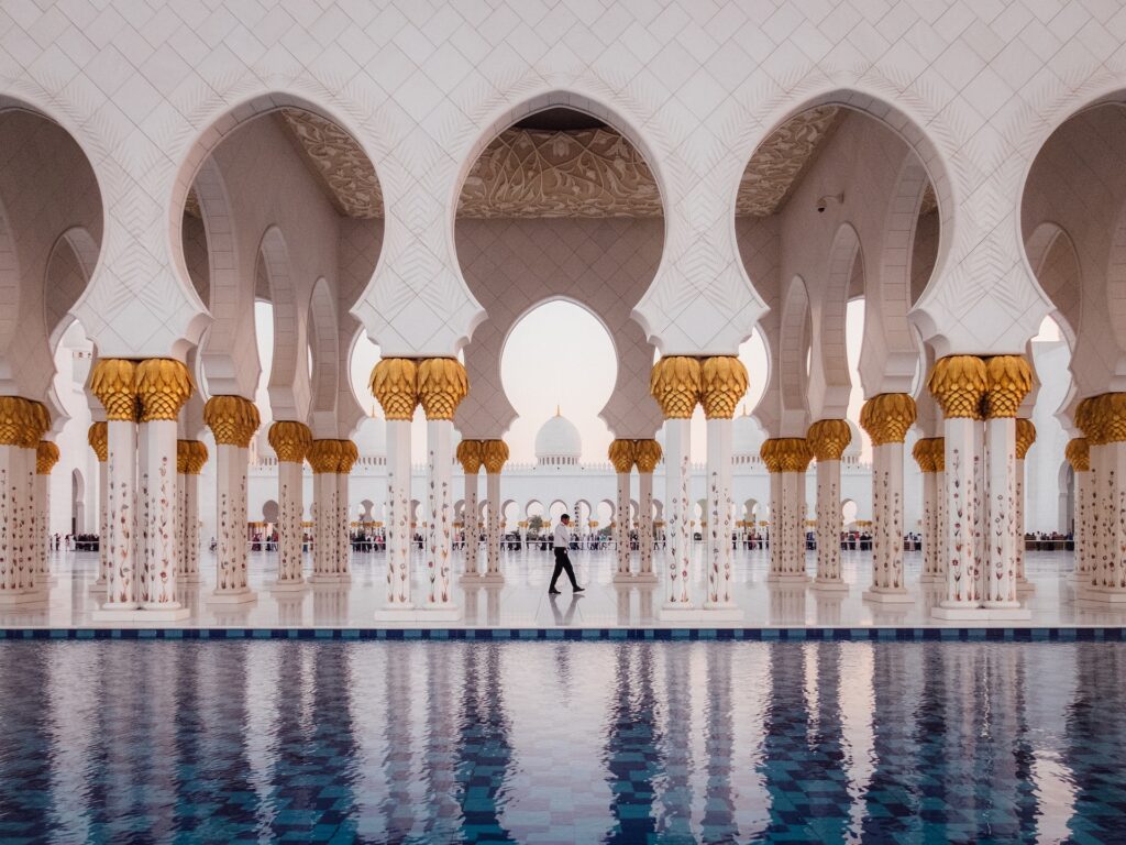 Sheikh Zayed Grand Mosque, Abu Dhabi, United Arab Emirates Sheikh Zayed Grand Mosque, Abu Dhabi, United Arab Emirates