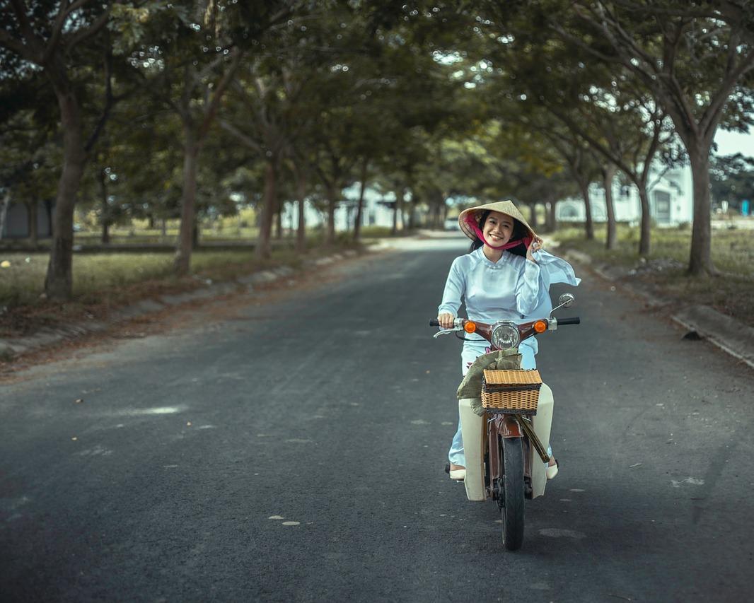 Vietnam von Nord bis Süd: Hanoi, Hue, Hoi An & Saigon Hintergrundbild