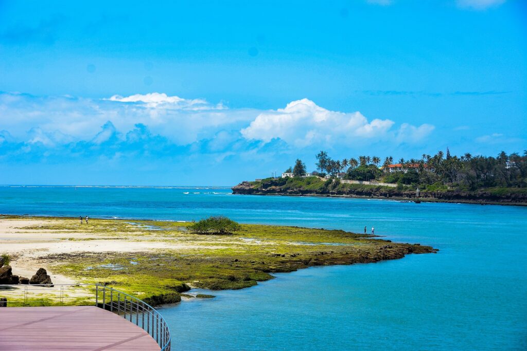 Strand von Nyali in der Nähe von Mombasa, Kenia Strand von Nyali in der Nähe von Mombasa, Kenia