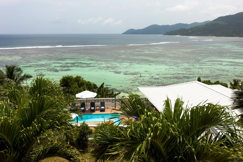 Abu Dhabi & Baden auf den Seychellen (Mahé) Hintergrundbild Abu Dhabi & Baden auf den Seychellen (Mahé) Hintergrundbild