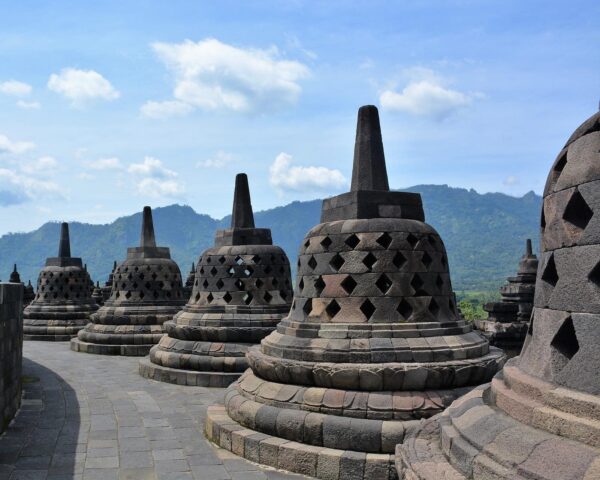 Jakarta, private Kurztour "Höhepunkte Zentraljavas" & Baden auf Bali (inkl. Ausflug)