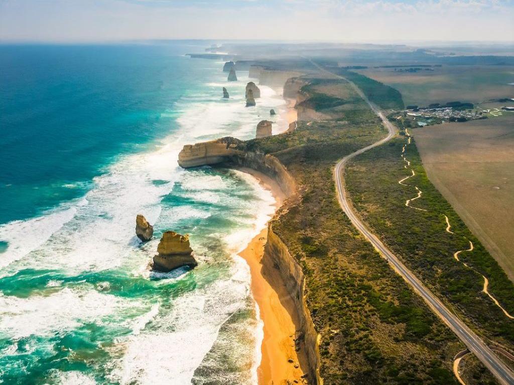 Australien aktiv - Great Ocean Road, Blue Mountain, Moreton Island & Great Barrier Reef Hintergrundbild Australien aktiv - Great Ocean Road, Blue Mountain, Moreton Island & Great Barrier Reef Hintergrundbild