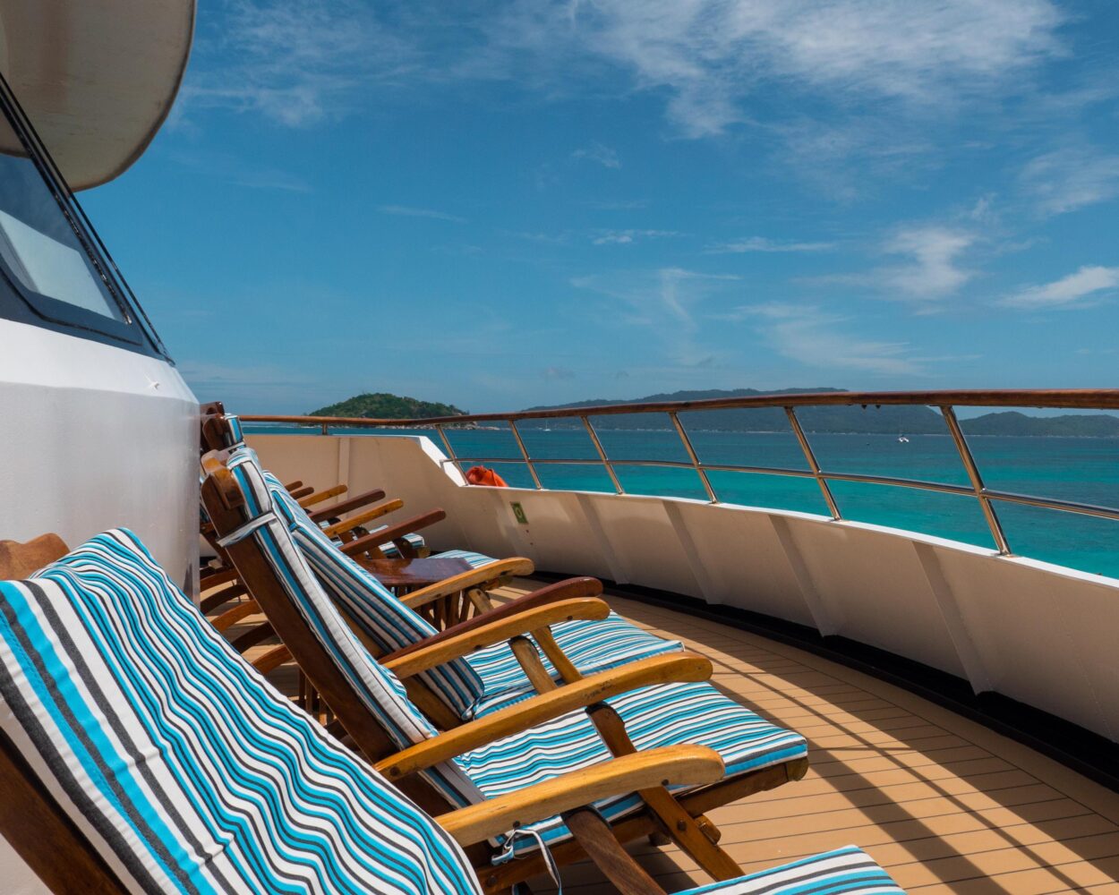 "Motoryacht Inselhopping-Kreuzfahrt Seychellen" - 7 Nächte Hintergrundbild