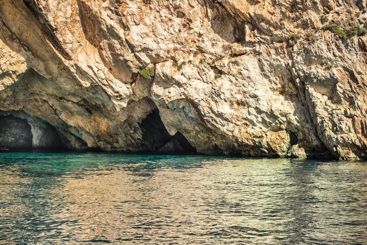 Inselhopping Ionische Inseln: Korfu, Lefkada, Kefalonia & Zakyntos Hintergrundbild