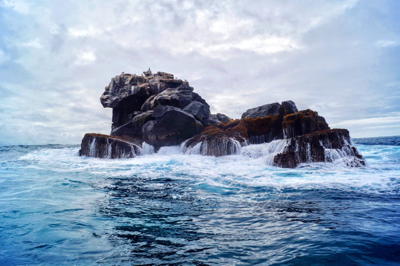 Mietwagenrundreise Ecuador "Feuer und Wasser", Galapagos individuell & Guayaquil Hintergrundbild