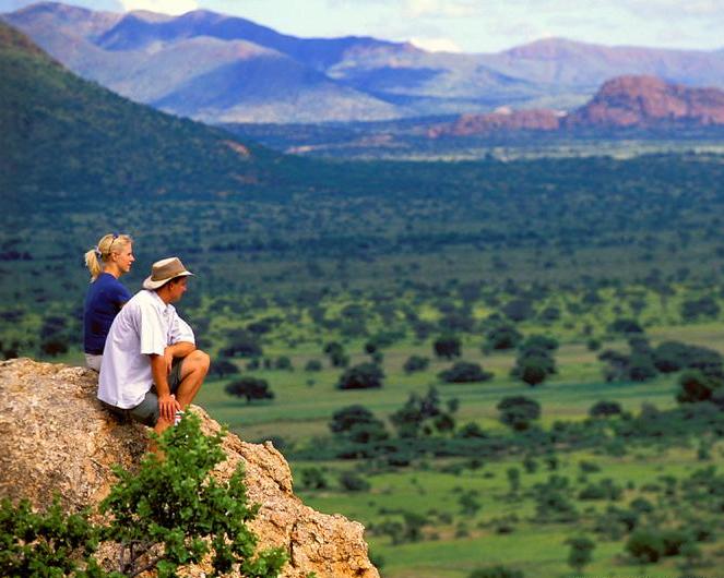 Safari "Entdeckungsreise Namibia" & luxuriöses Wildtiercamp Hintergrundbild