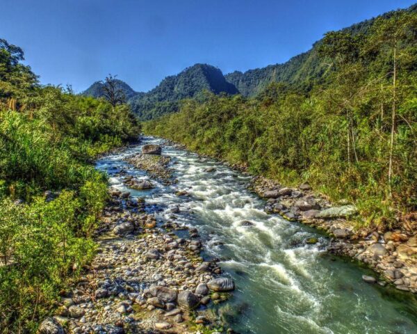 Ecuador mit dem Mietwagen erkunden & Baden in Montanita