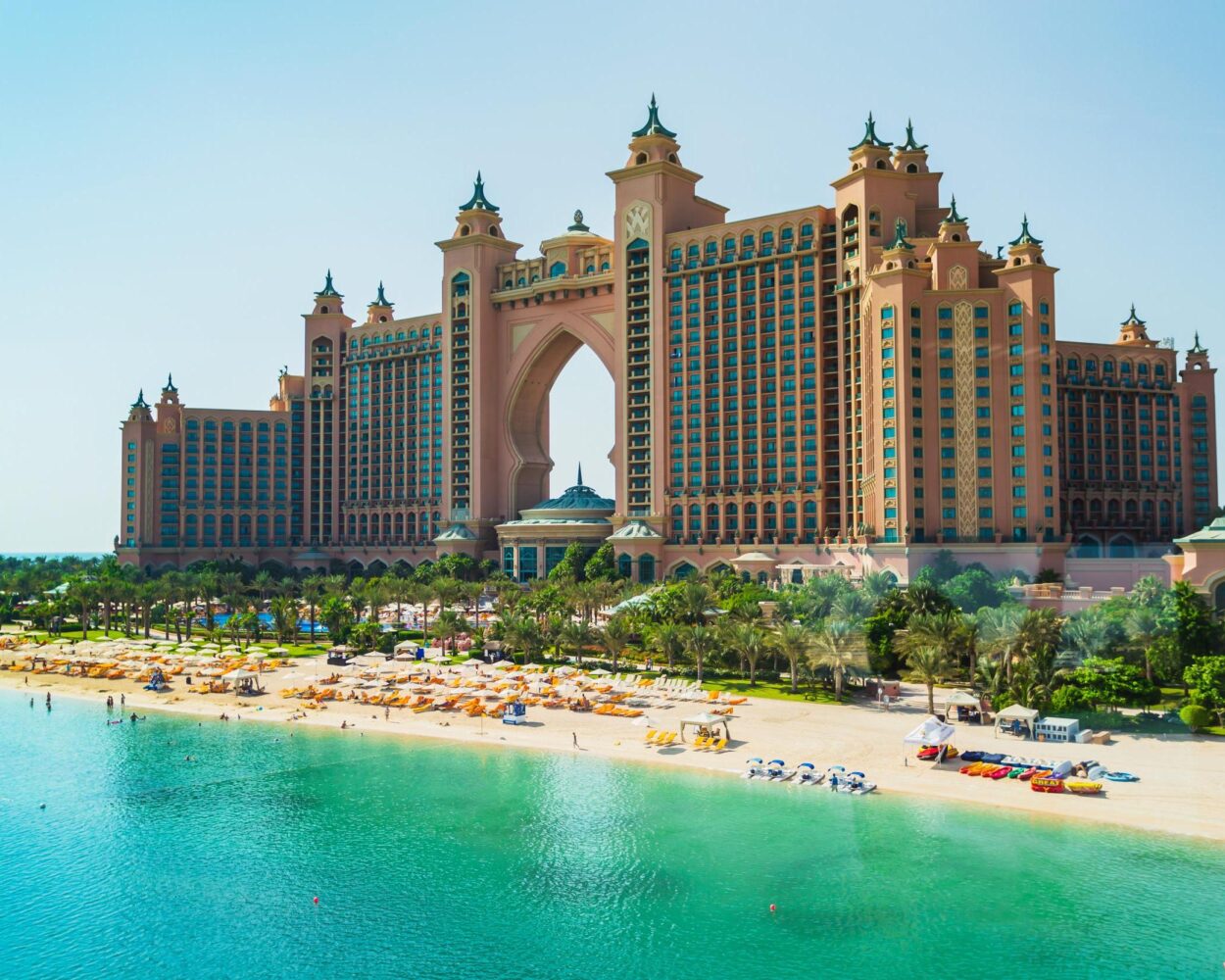 Die Inselwelten von Dubai & Abu Dhabi inkl. Ausflugspaket Hintergrundbild