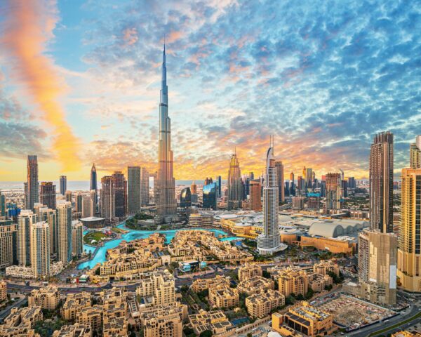 Bild für das Angebot: Mietwagenrundreise "Die 7 Emirate erleben"