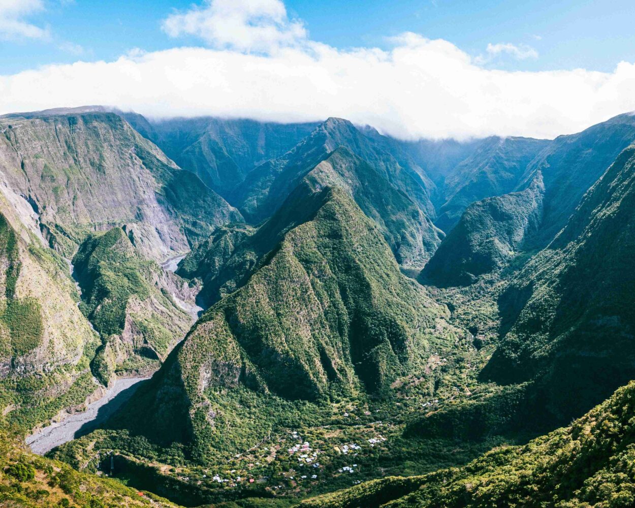 La Reunion mit Ausflügen & Madagaskars Hauptstadt entdecken Hintergrundbild