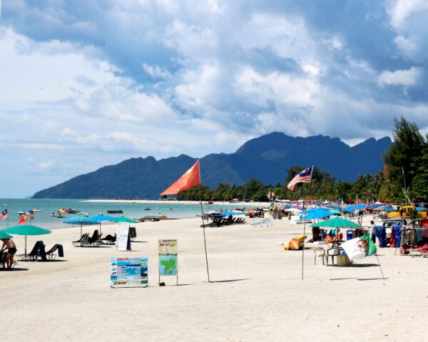 Inselhopping Malaysia: Penang, Privatinsel Rebak Island & Langkawi