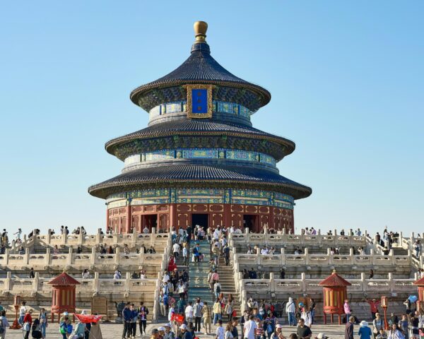 China kompakt: Auf Kurztouren Peking (inkl. Chinesische Mauer) und Shanghai entdecken & Baden in Sanya